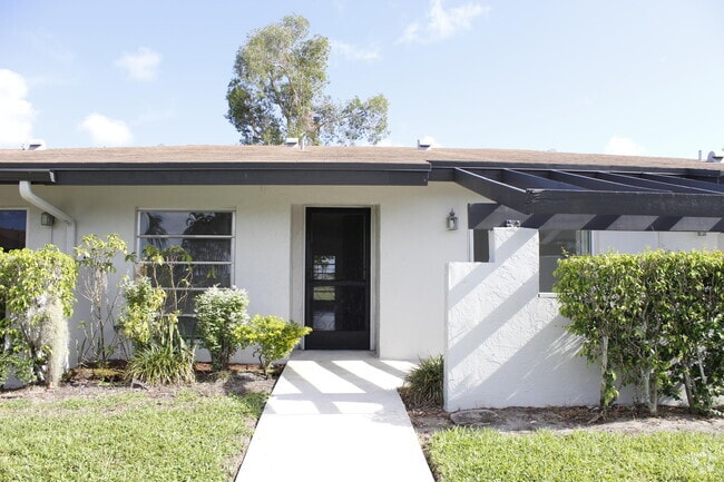 Building Photo - 5620 Queen Palm Ct Unit B Rental