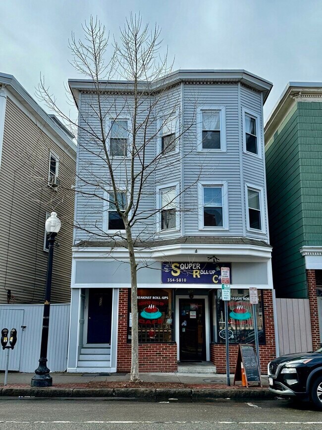 Building Photo - 724 Cambridge St Unit 2