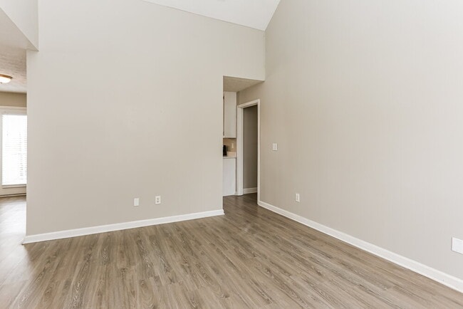 Photo - 304 Mary Alice Dr