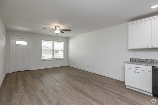 3BR, 2BA - 1,192SF - Living Room