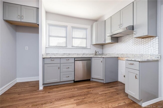 Building Photo - 310 Hamilton Ave Unit 2F Rental