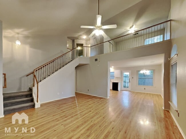 15204 Donna Jane Loop