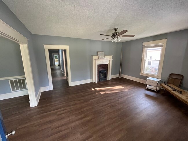 Photo - 724 S Broad St