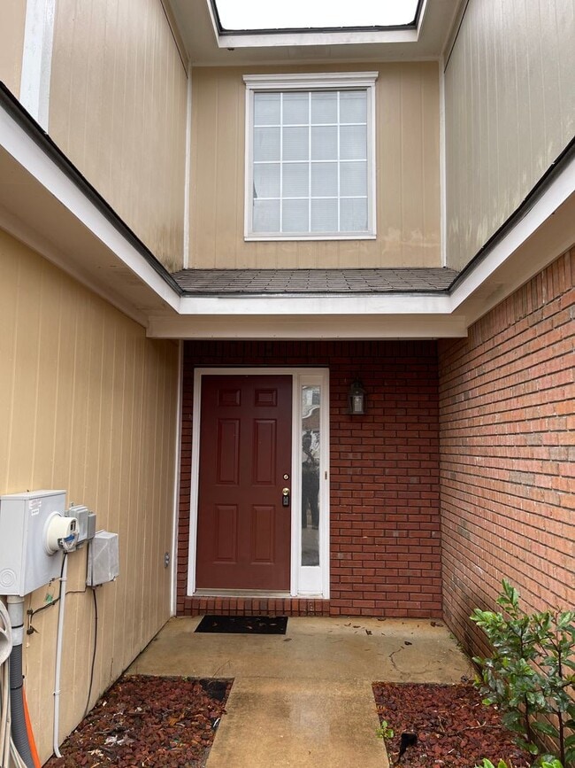 Photo - Dunwoody Townhomes -