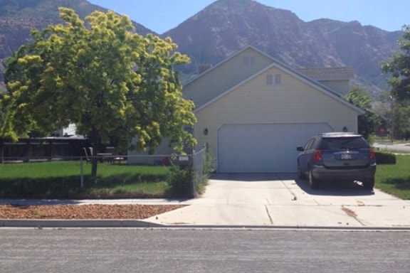 Photo - 540 E 450 N