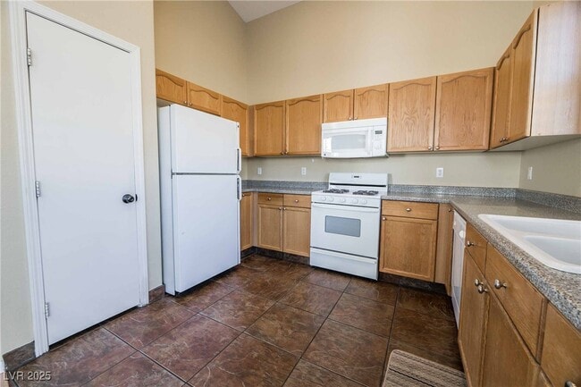 Photo - 53 Blaven Dr
