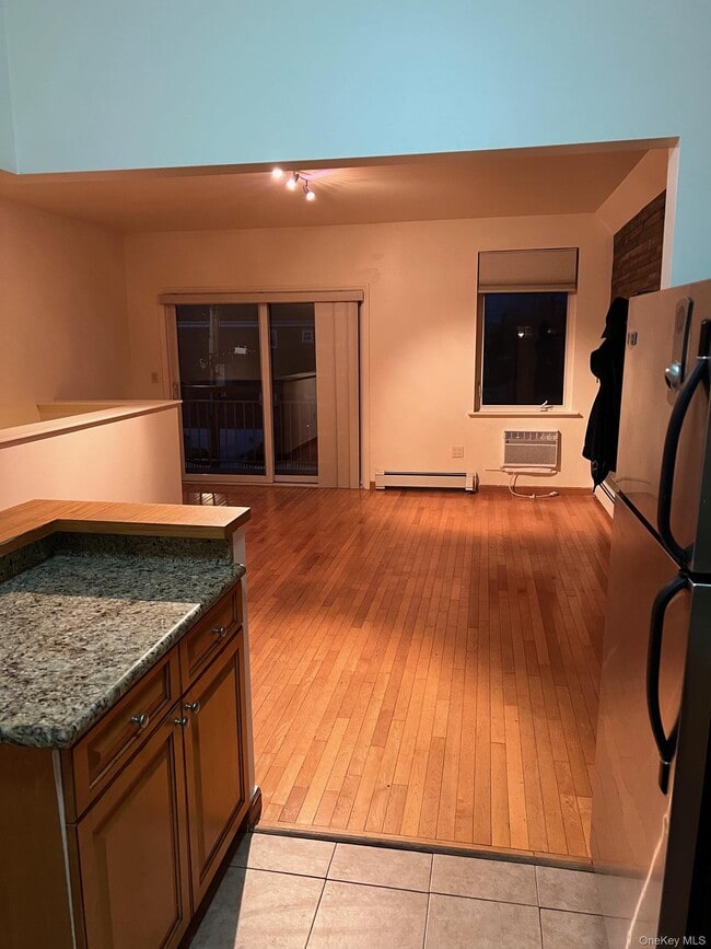 Building Photo - 217 Graff Ave Unit 2