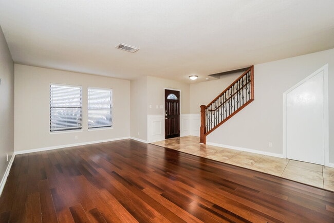 7314 Arbeth Pl