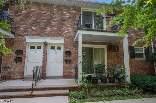320 South St