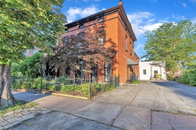 Photo - 522 Franklin St