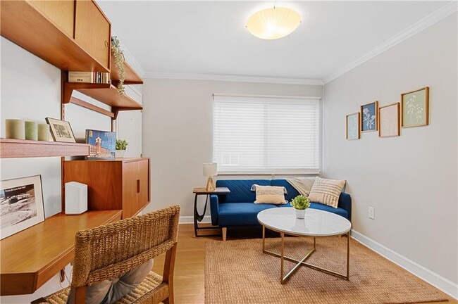 Photo - 960 St Charles Ave NE Unit 4