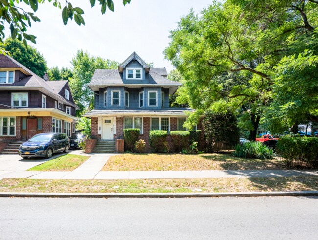 Photo - 1904 Glenwood Rd House