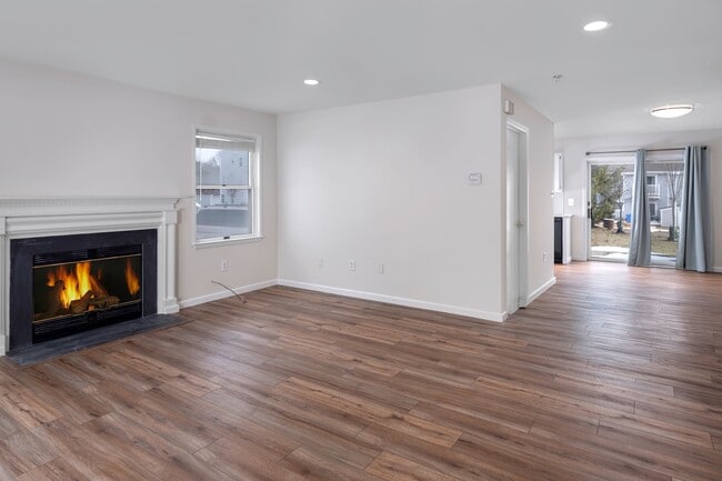 Photo - 191 Jonathon Dayton Ct