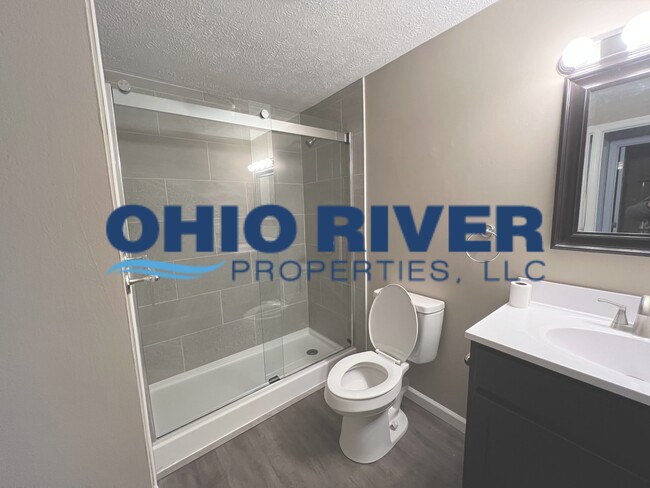 Building Photo - 600 Northwood Ct Unit 301