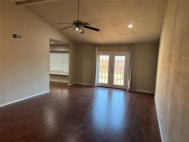 Photo - 504 Scarlet Oak Dr