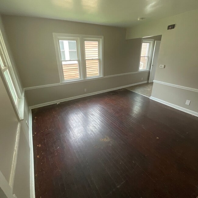 Photo - 1525 W 29th St