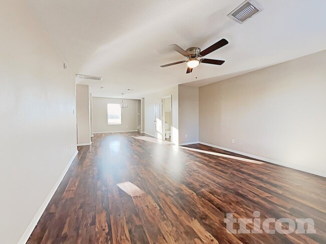 Photo - 5718 Treasure Cove Rd