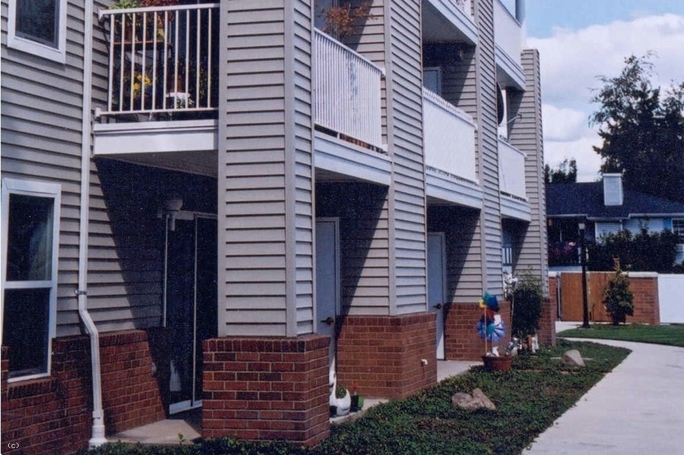 Photo - Wisteria Manor