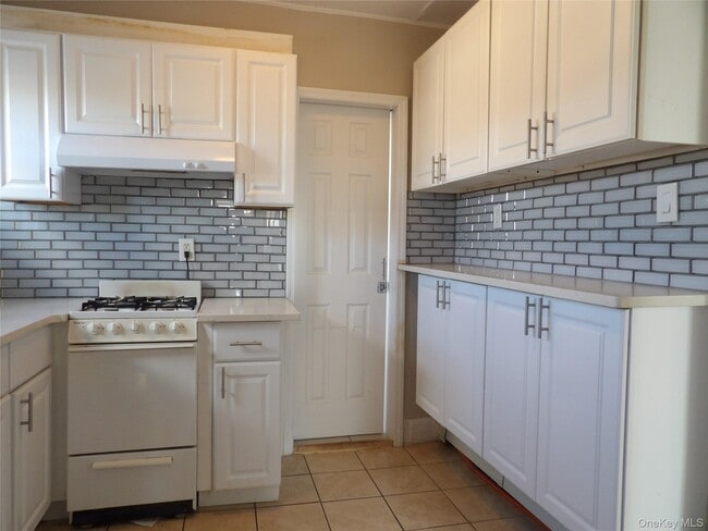 Photo - 170 N Wellwood Ave