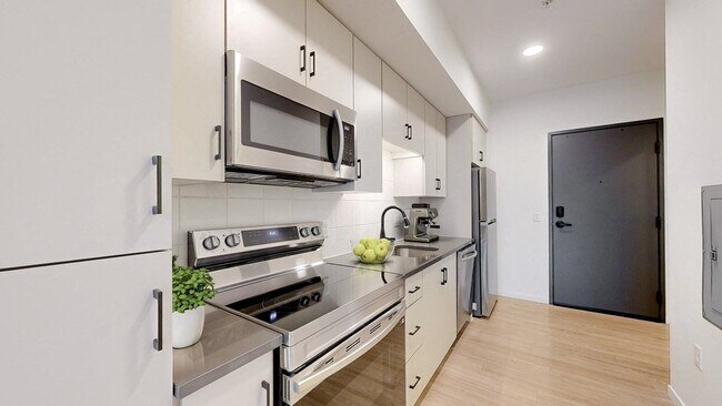 Photo - The Hill Apartments