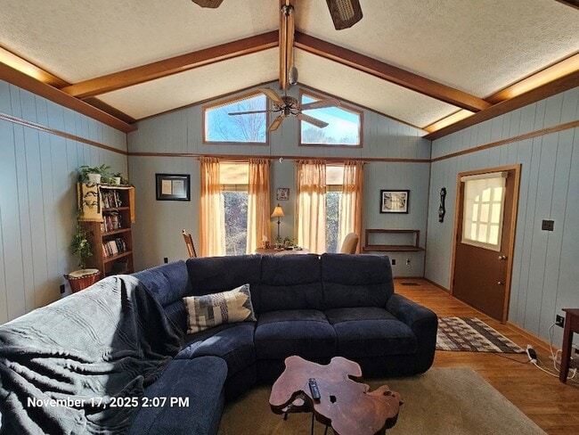 Photo - 253 Goodpasture Hollow Rd