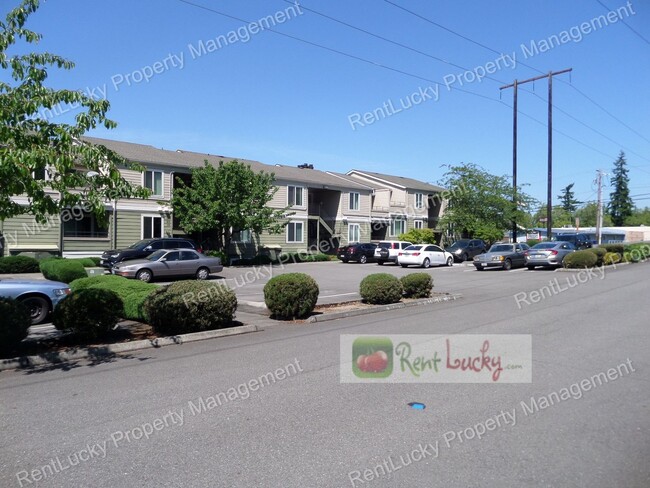 Photo - Wonderful 2-Bedroom Top Floor Condo in Renton - Great Location! Unidad 302