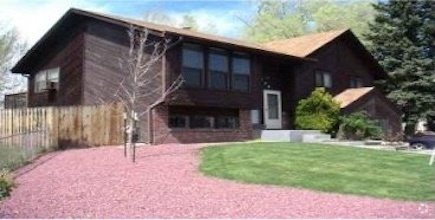 Building Photo - 728 Iowa St Rental