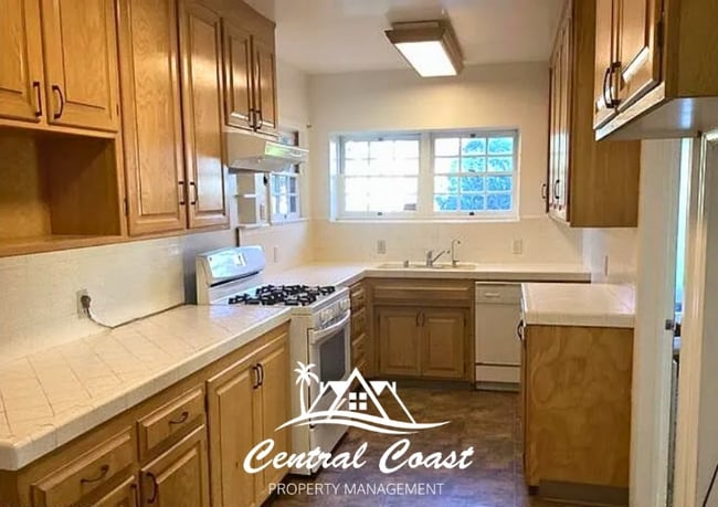 Photo - 0 E Hermosa St