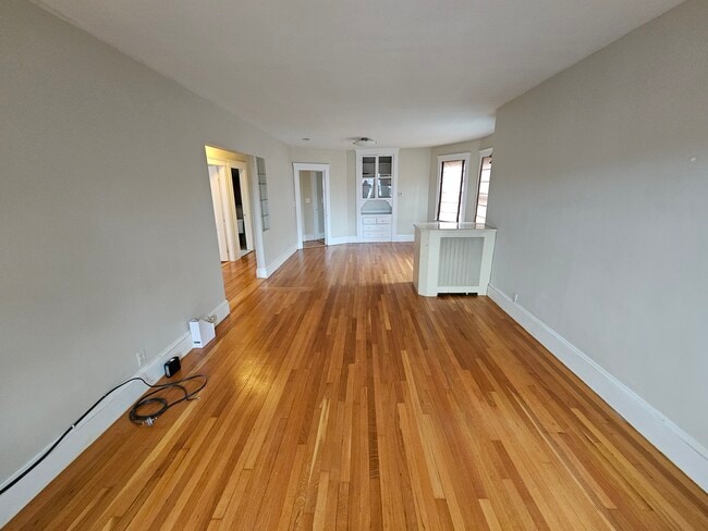 Photo - 82 Walnut St