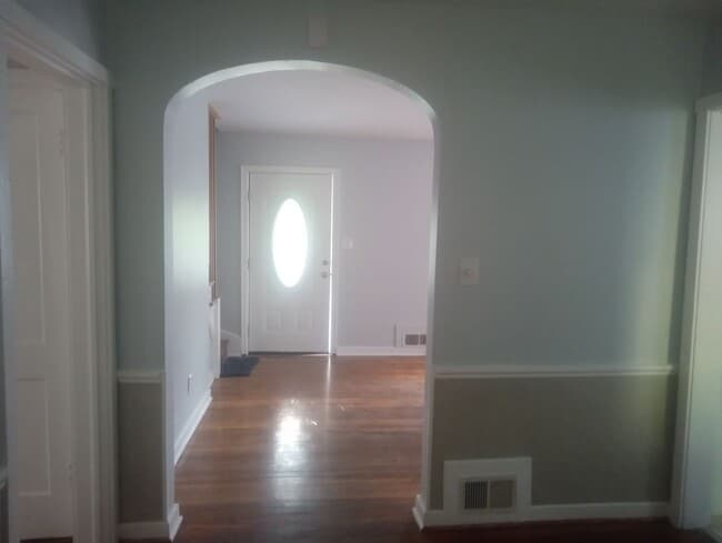 Photo - 707 Rothesay Rd