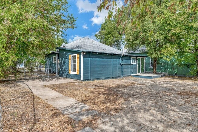 Photo - Spacious 4BD 2BA Home in Waco