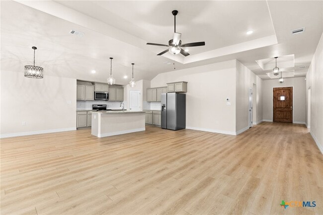 Building Photo - 1634 Dryden Ave