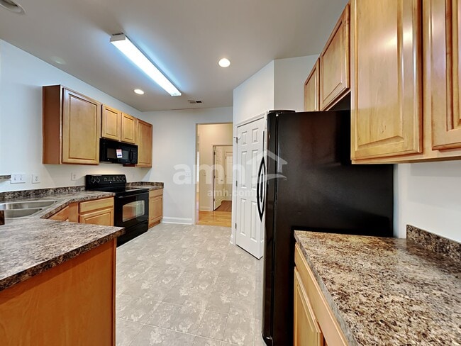 Photo - 216 Boswell Ln