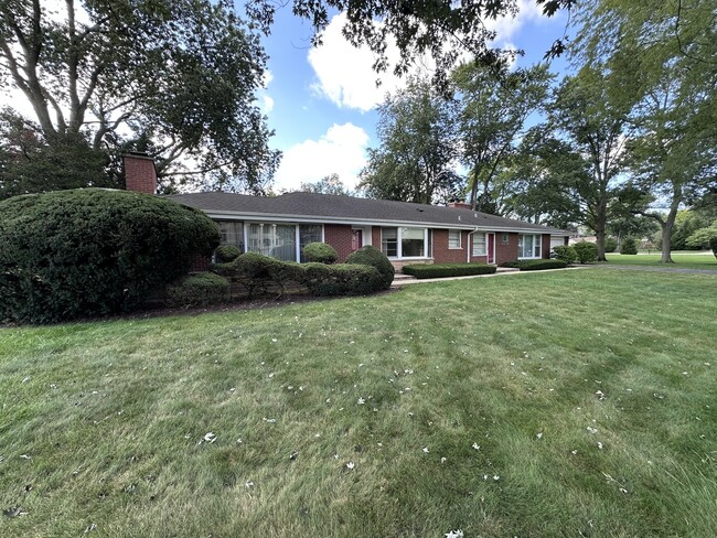 Photo - 2300 Landwehr Rd