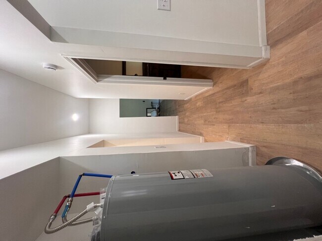 310 E Front St Unit 1