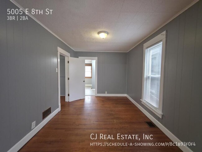 Photo - 5005 E 8th St