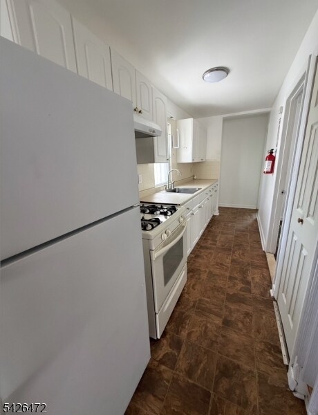 Photo - 194 Jerome Pl