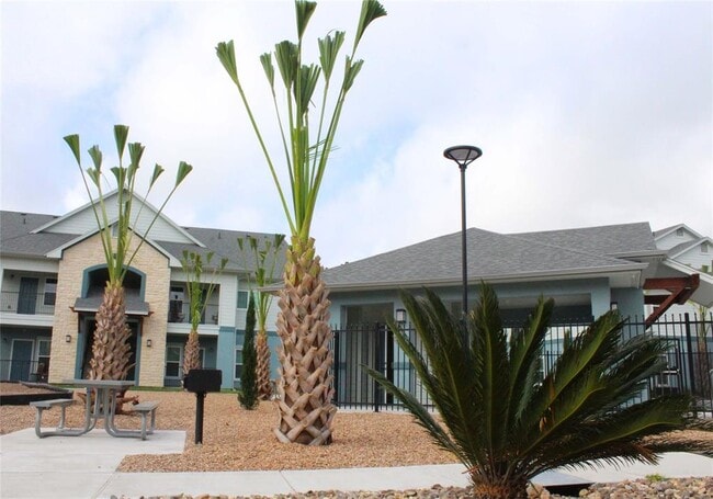 Photo - 711 Glenoak Dr Apartment Unit 100