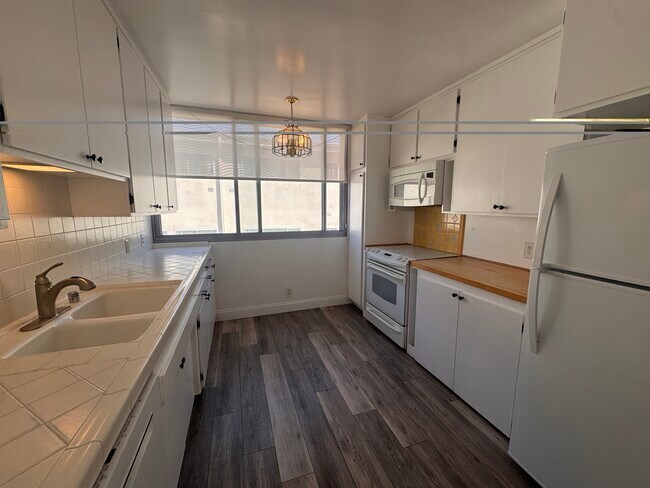 8701 Delgany Ave Unit 204