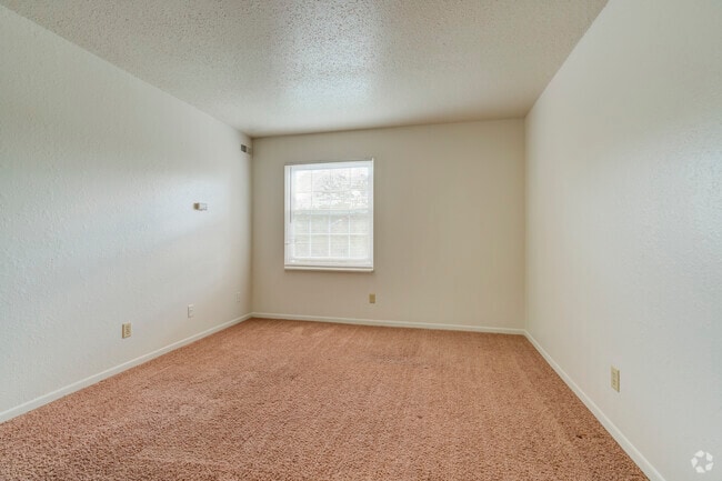 The Colonial - Master Bedroom - Hillcrest Village Apartments