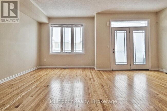 Photo - 19 Glasson Ln