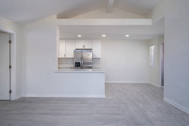 Building Photo - 17161 Alva Rd Unit 1023