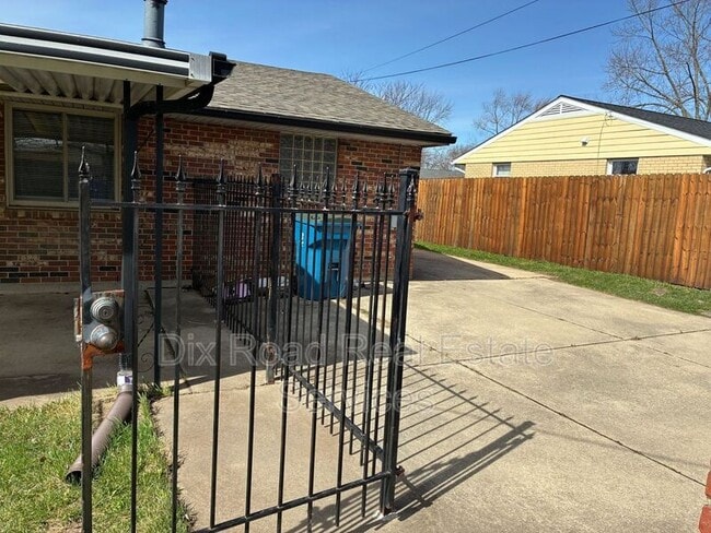 Photo - 7106 Lunceford Dr