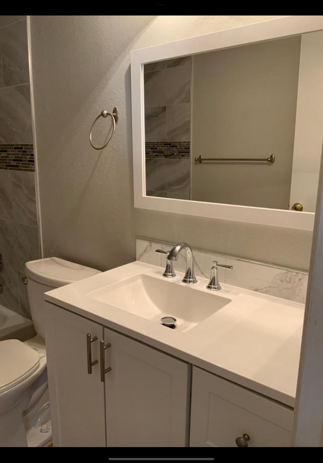 Photo - 4608 W Maryland Ave Unit 241