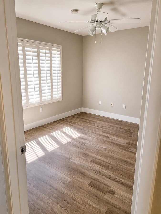 Photo - 8070 W Russell Rd Unit 1046