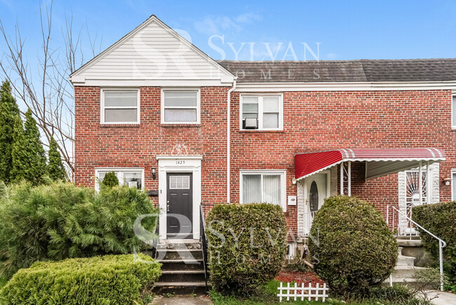 Building Photo - You are exactly where you ought to be! Rental