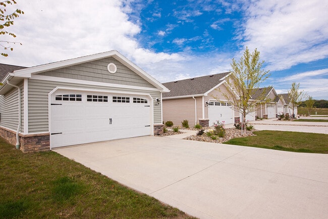 Attached Two-Car Garages - Redwood Fort Wayne Noyer Road Townhomes