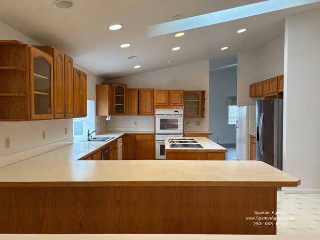 Photo - 15310 Main St E Unit 1