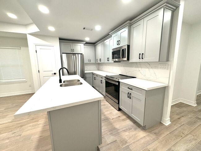 Photo - 520 S 28th St