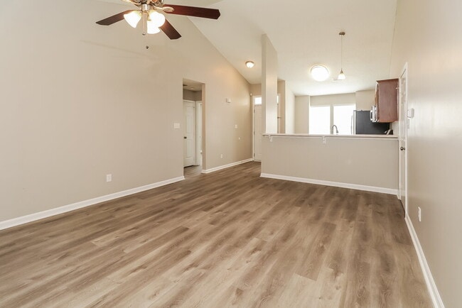 Photo - 9129 Shenington Pl